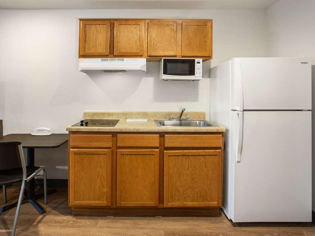 Extended Stay America Select Suites - Charleston - Ashley Phosphate Rd Hanahan 部屋 写真